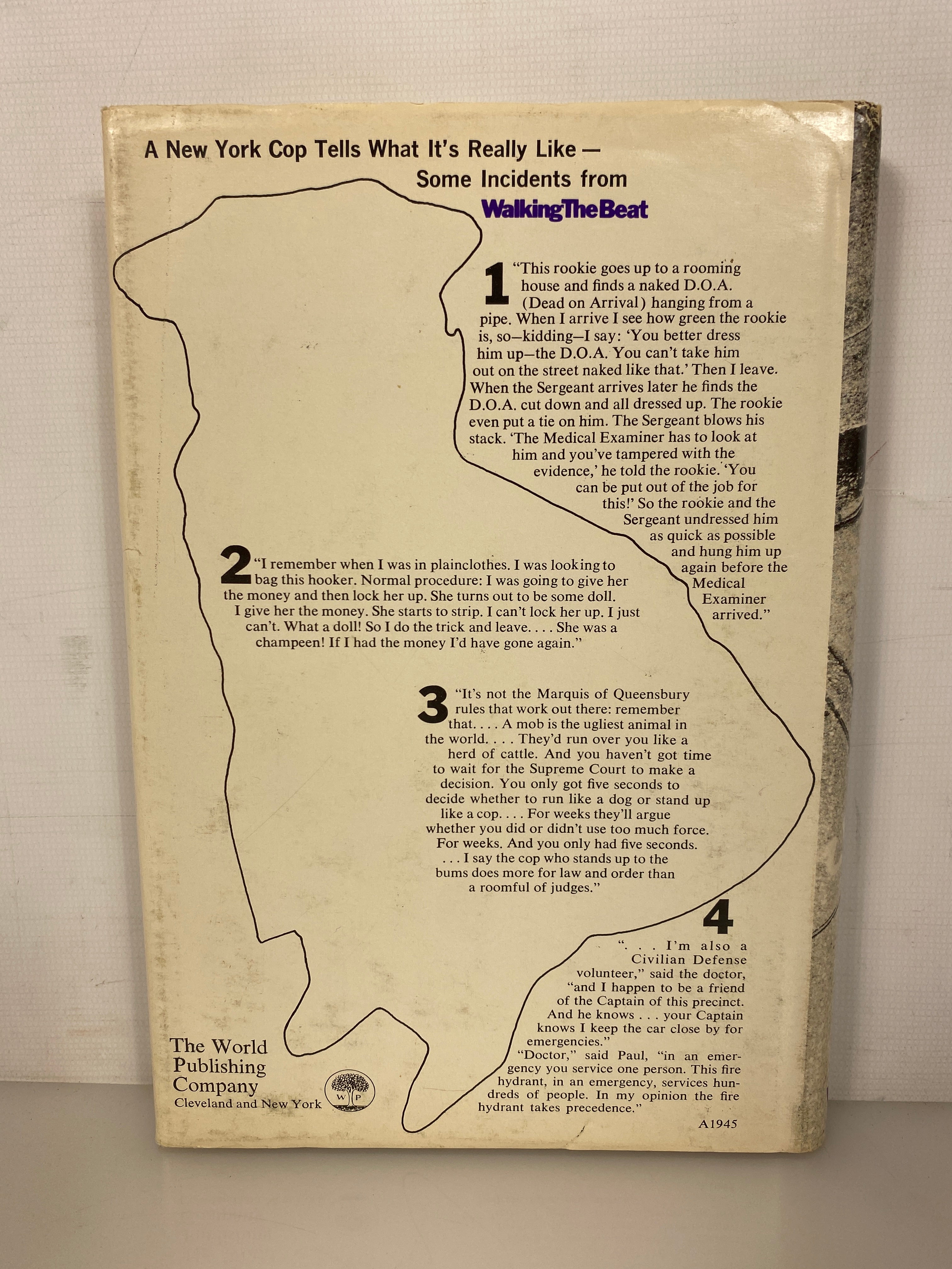 Walking the Beat by Gene Radano NY Police 1968 1st Printing HCDJ
