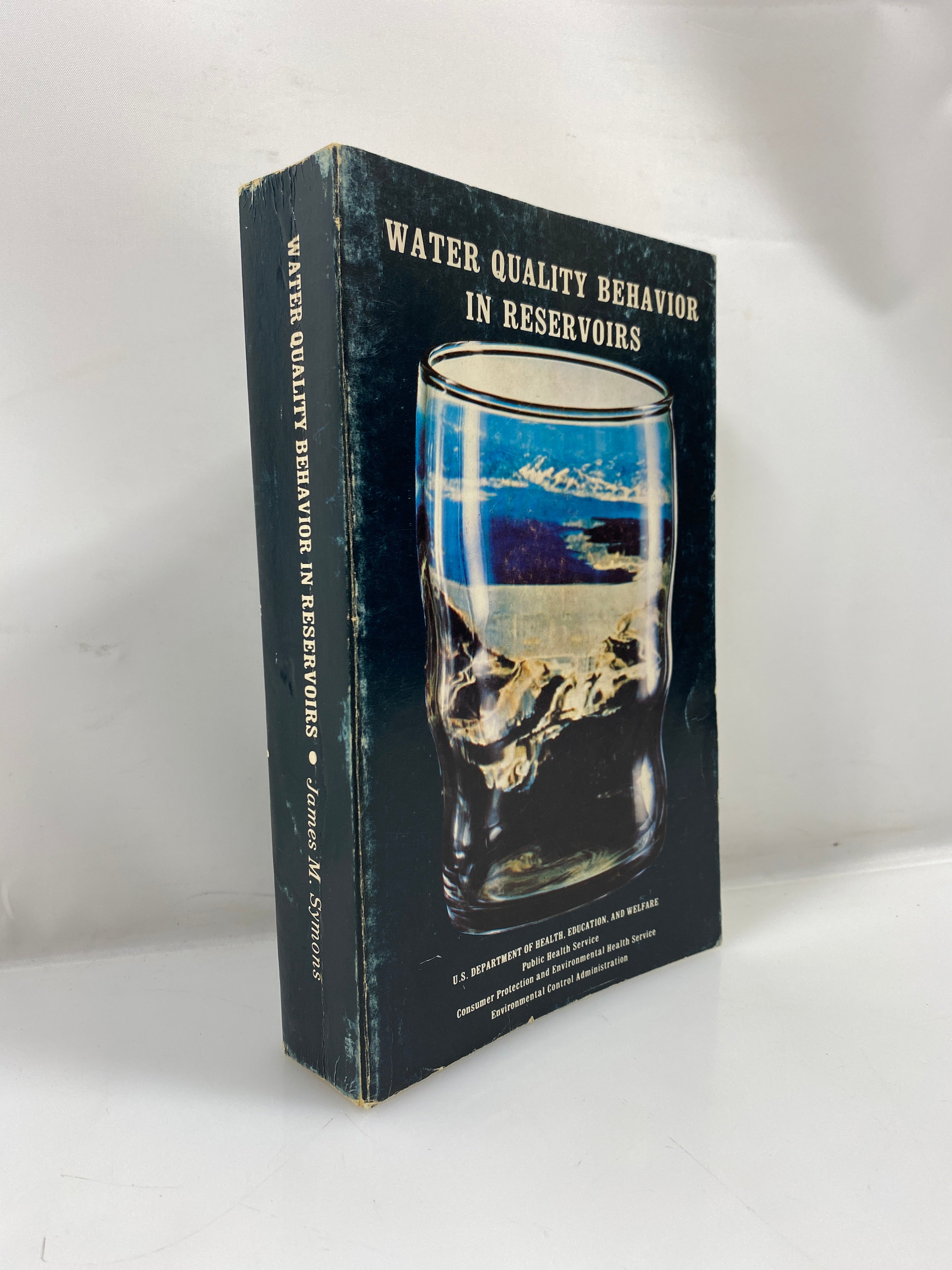 Water Quality Behavior in Reservoirs USDHEW 1969 SC