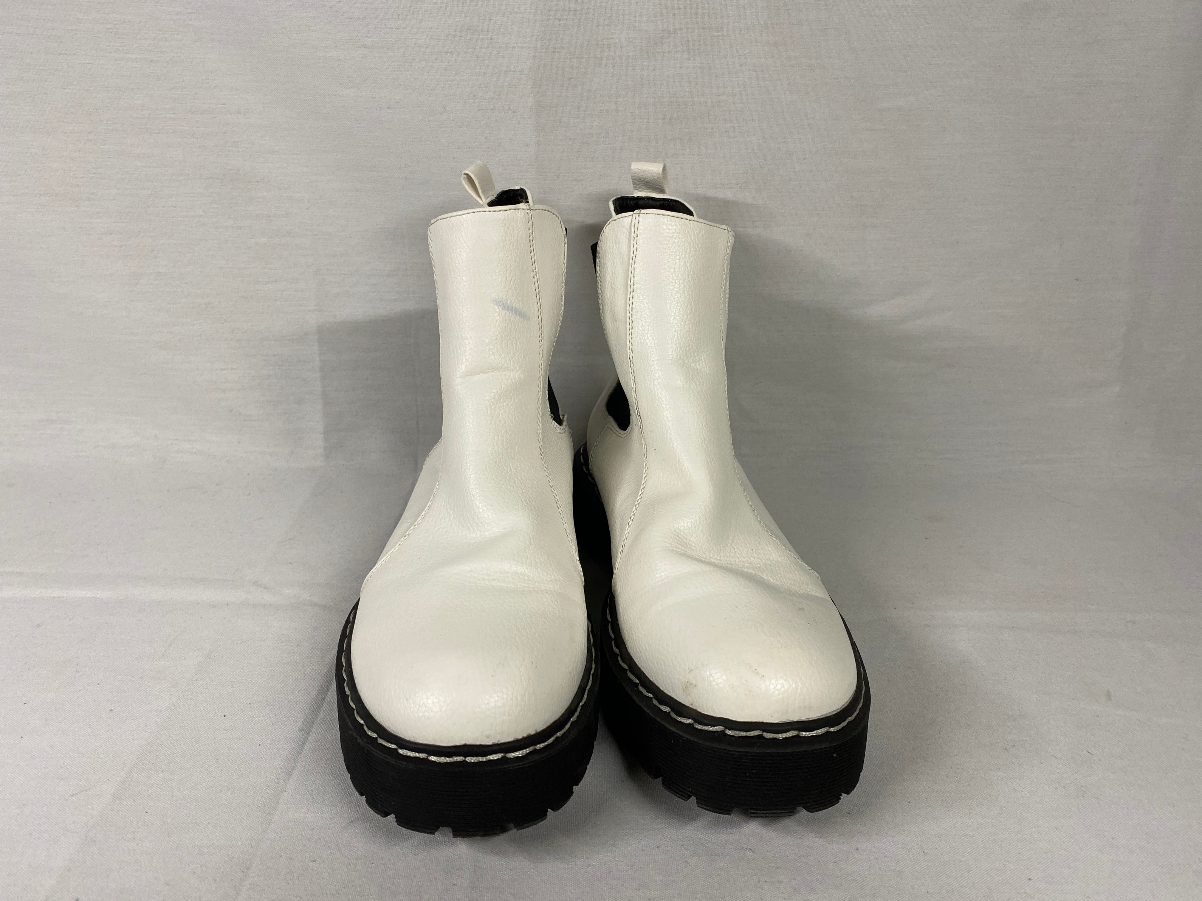 White and Black Sincerely Juels Pull-on Boot Women's Size 9