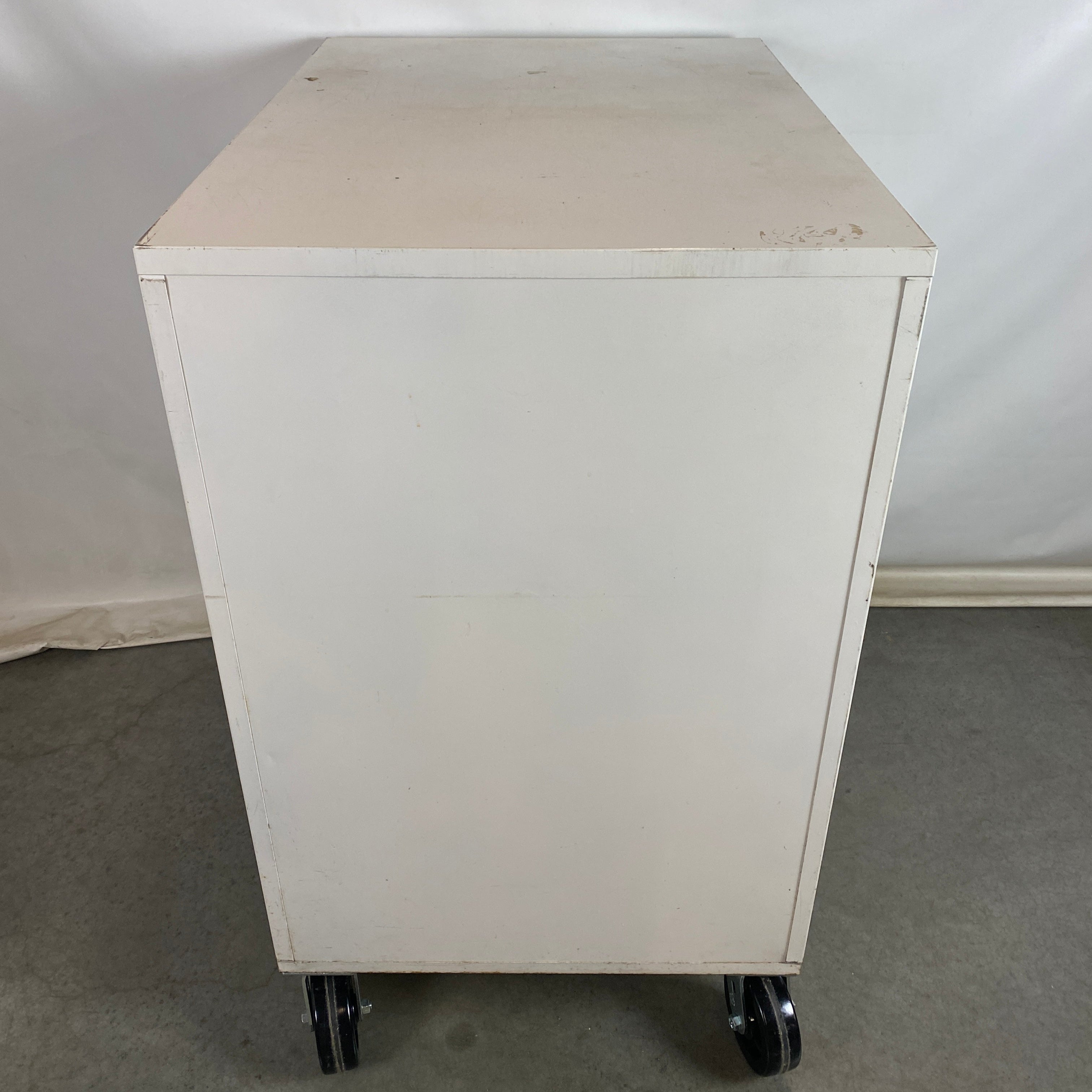 White Shelf Cart w/ Removeable Door