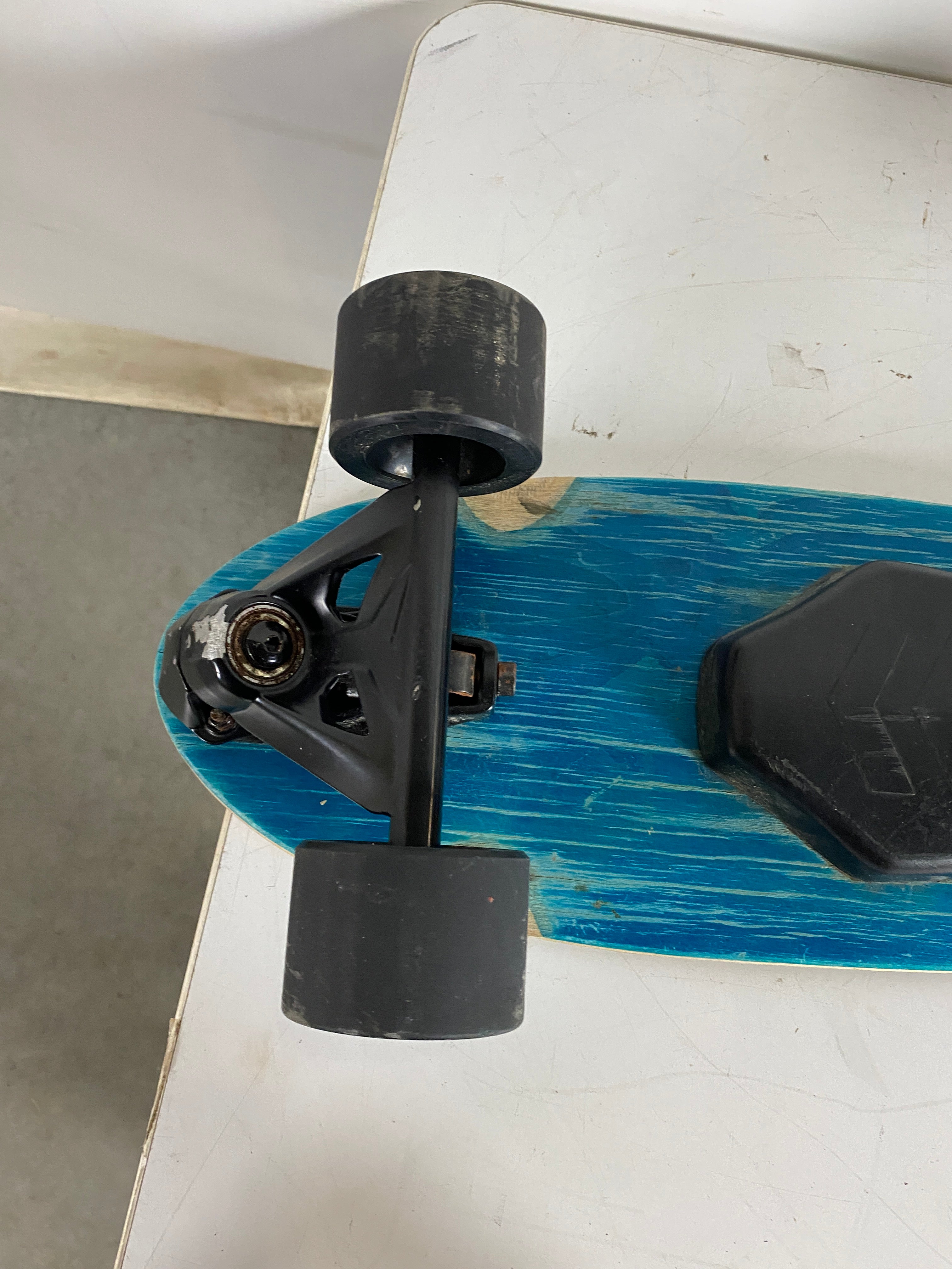 Wind Seeker Electric Cruiser Skateboard