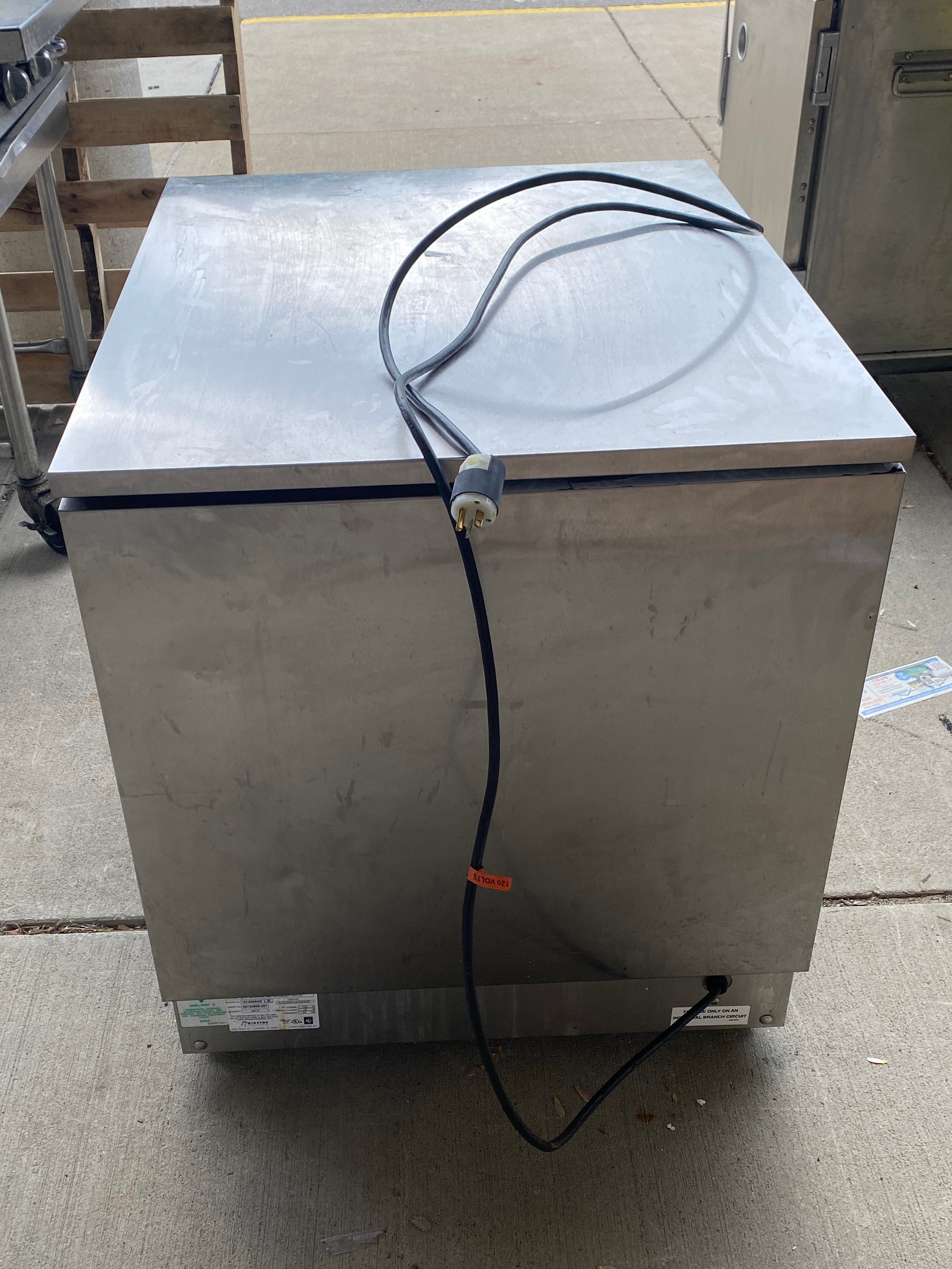 Winston Industries #HC4009GE Hot Box