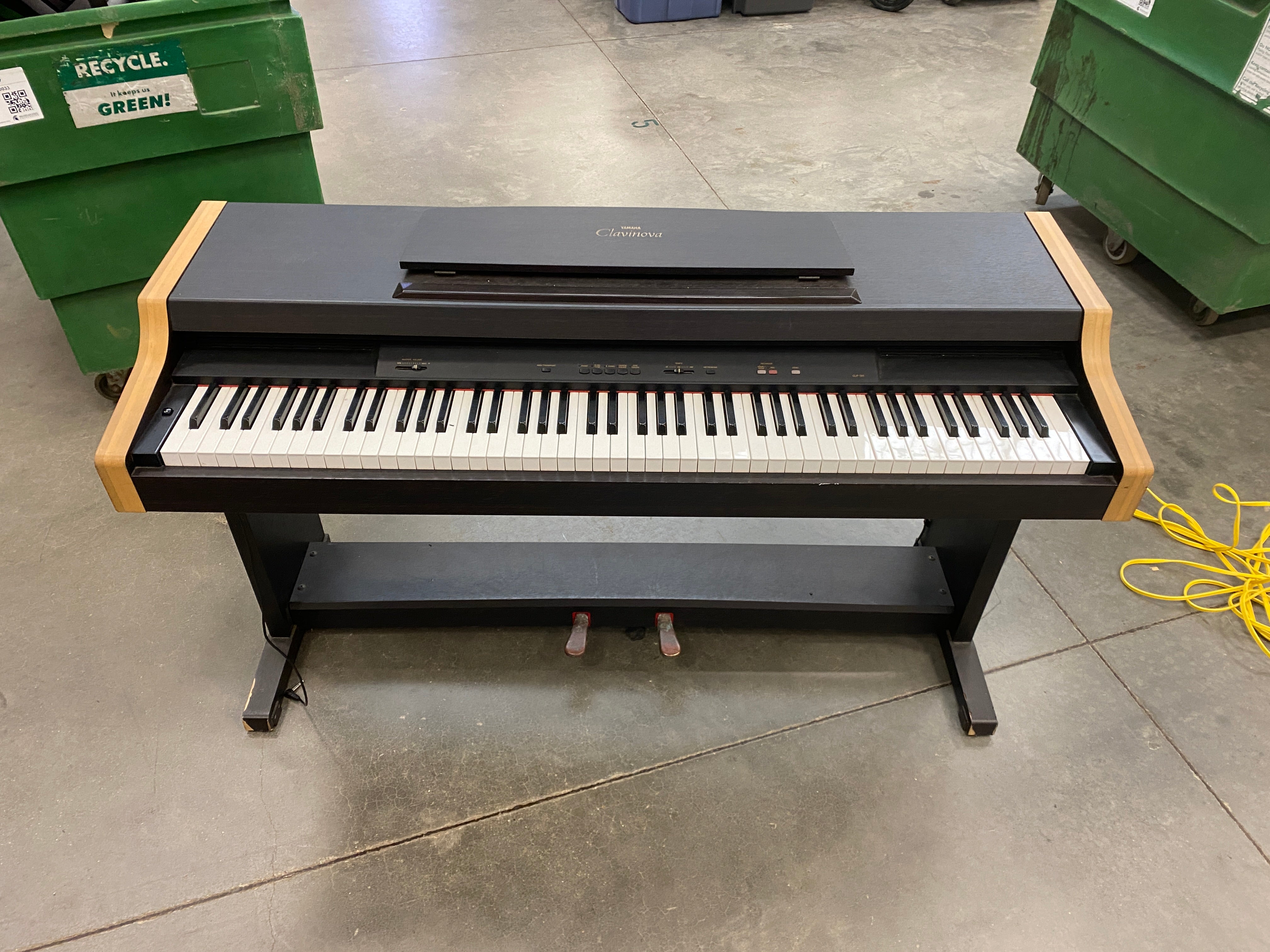 Yamaha Clavinova Deep Brown Digital Piano