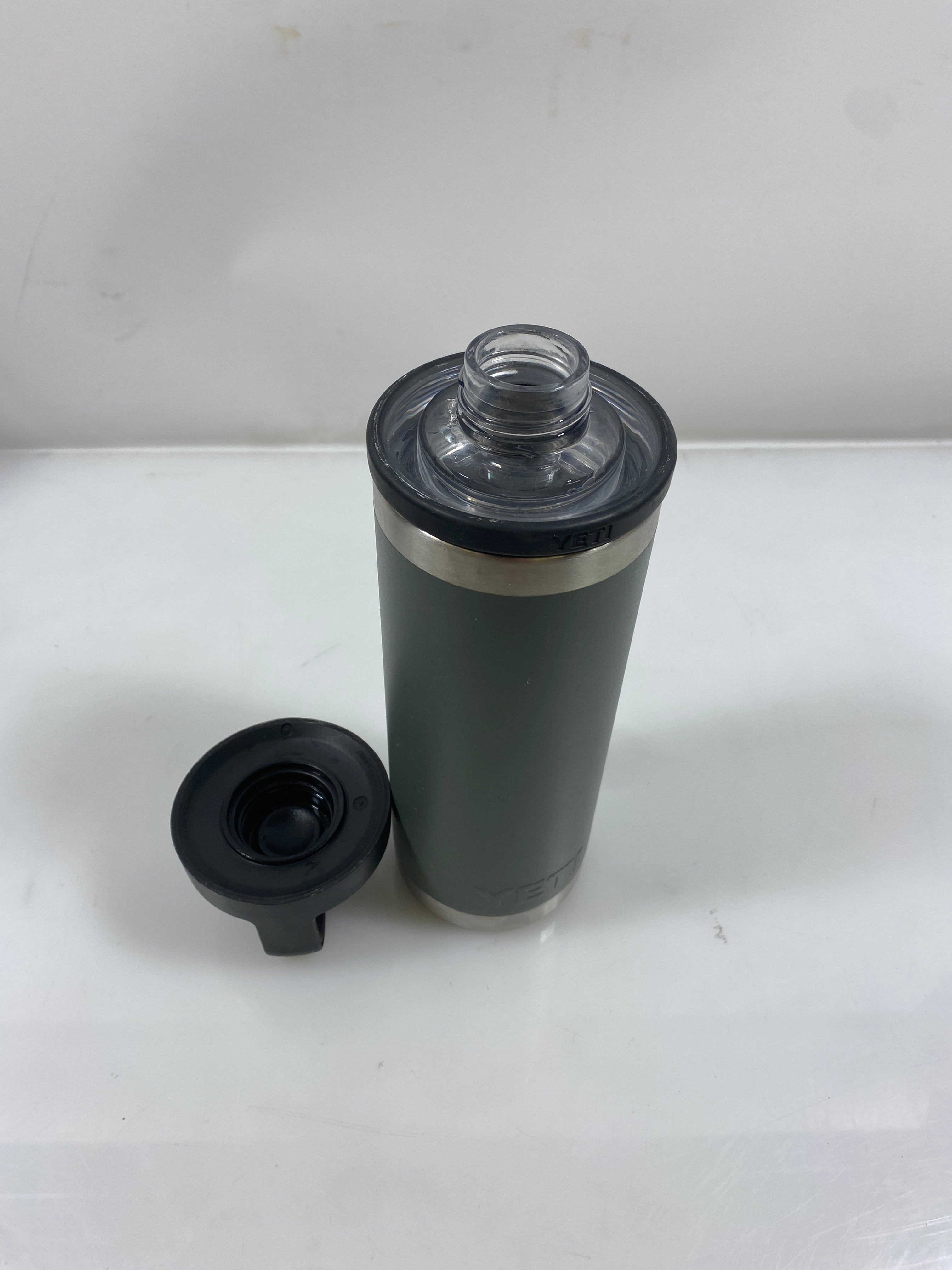 Yeti Green Insulated Water Bottle 18oz