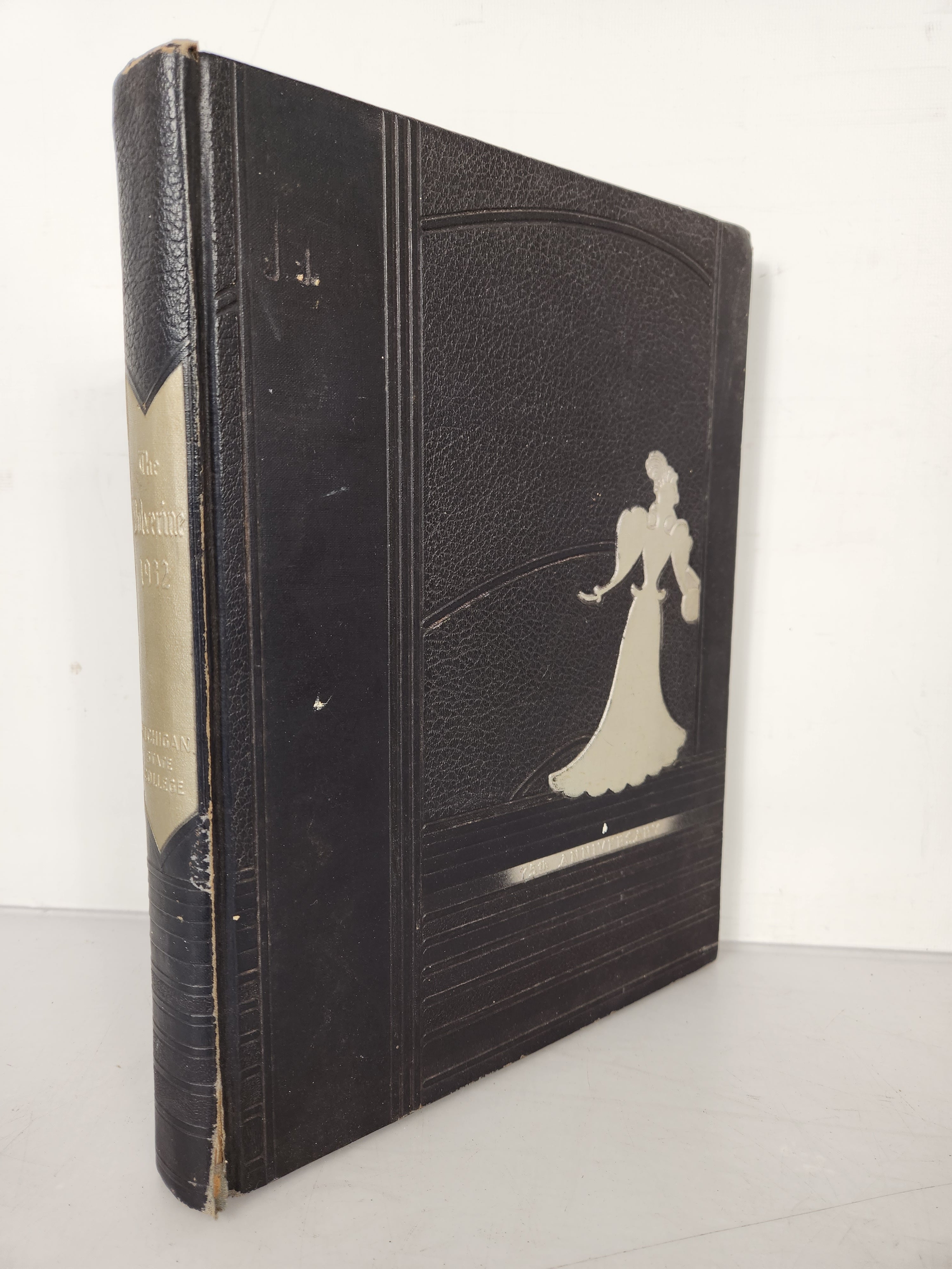 1932 Michigan State College Yearbook Wolverine