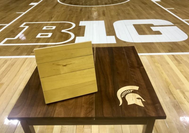2000 Men's Basketball Championship Floor Section
