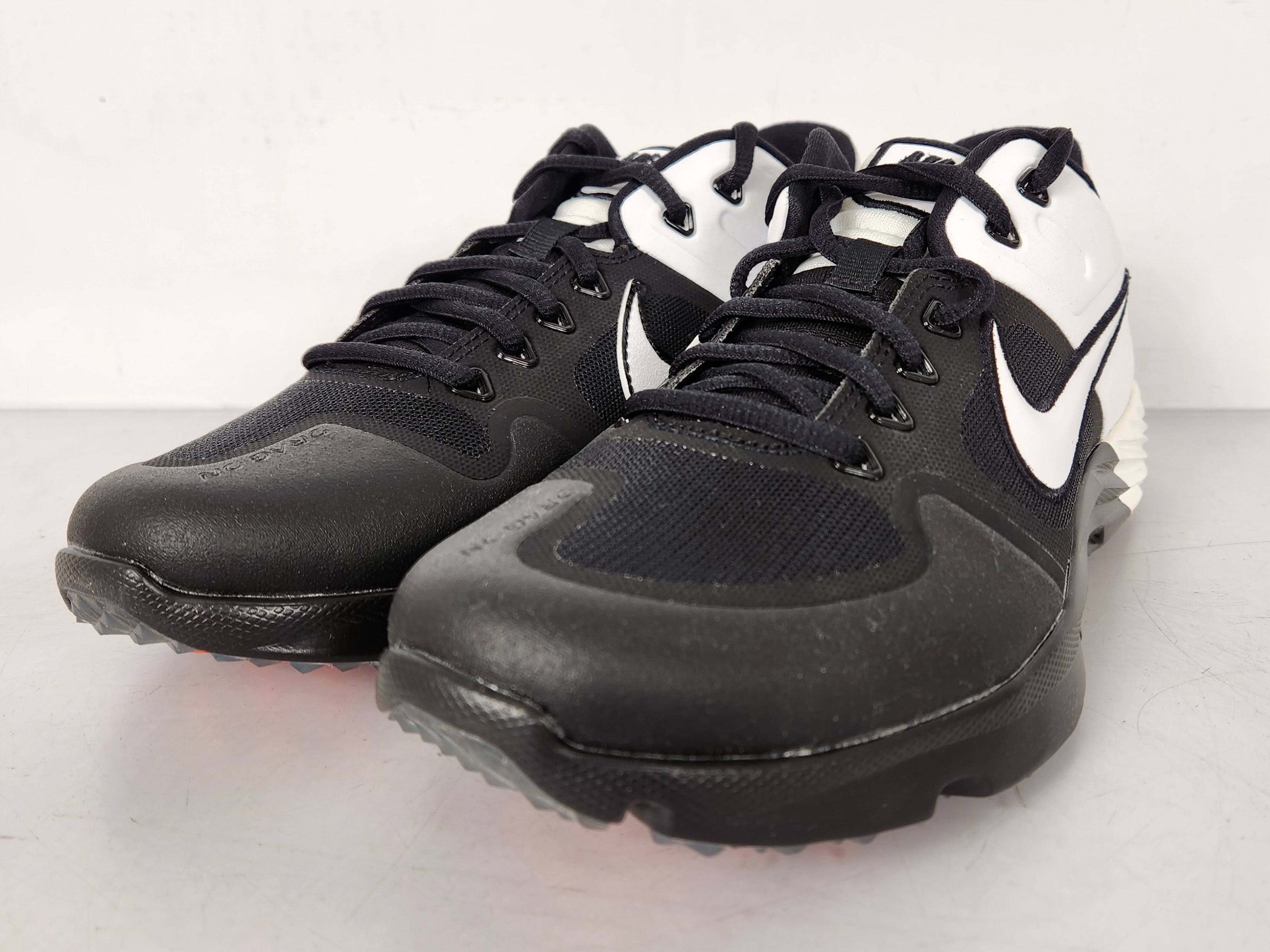 Nike Black/White Alpha Huarache Elite 2 Turf Baseball Shoes Men's Size 7.5 / Women's Size 9