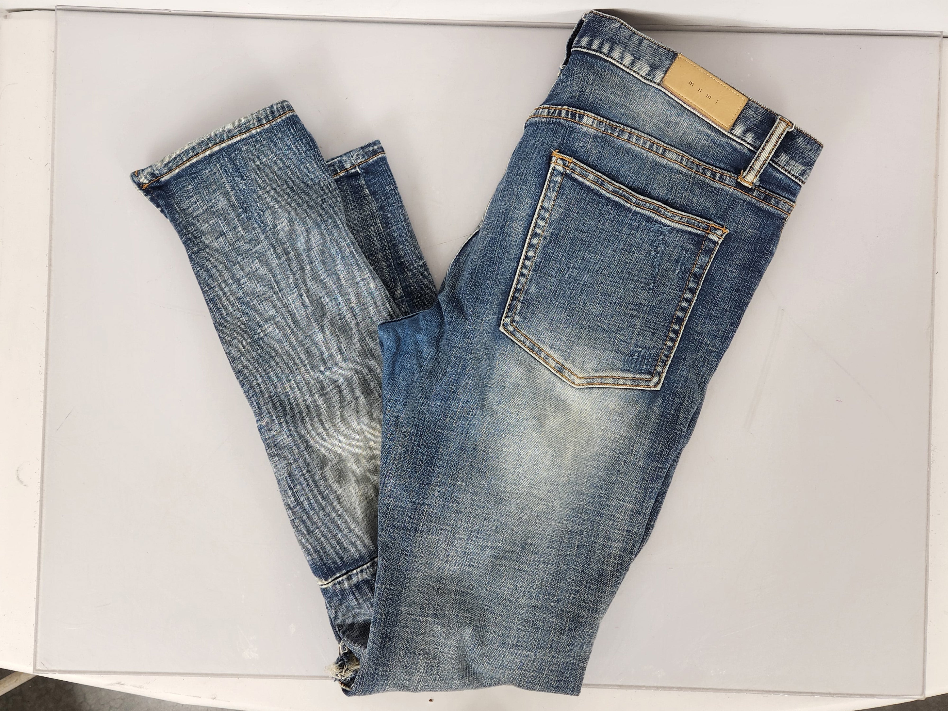 Buy French Crown Rhino Blue Whiskering Wash Mildly Distressed Denim(J200-36)  at Amazon.in