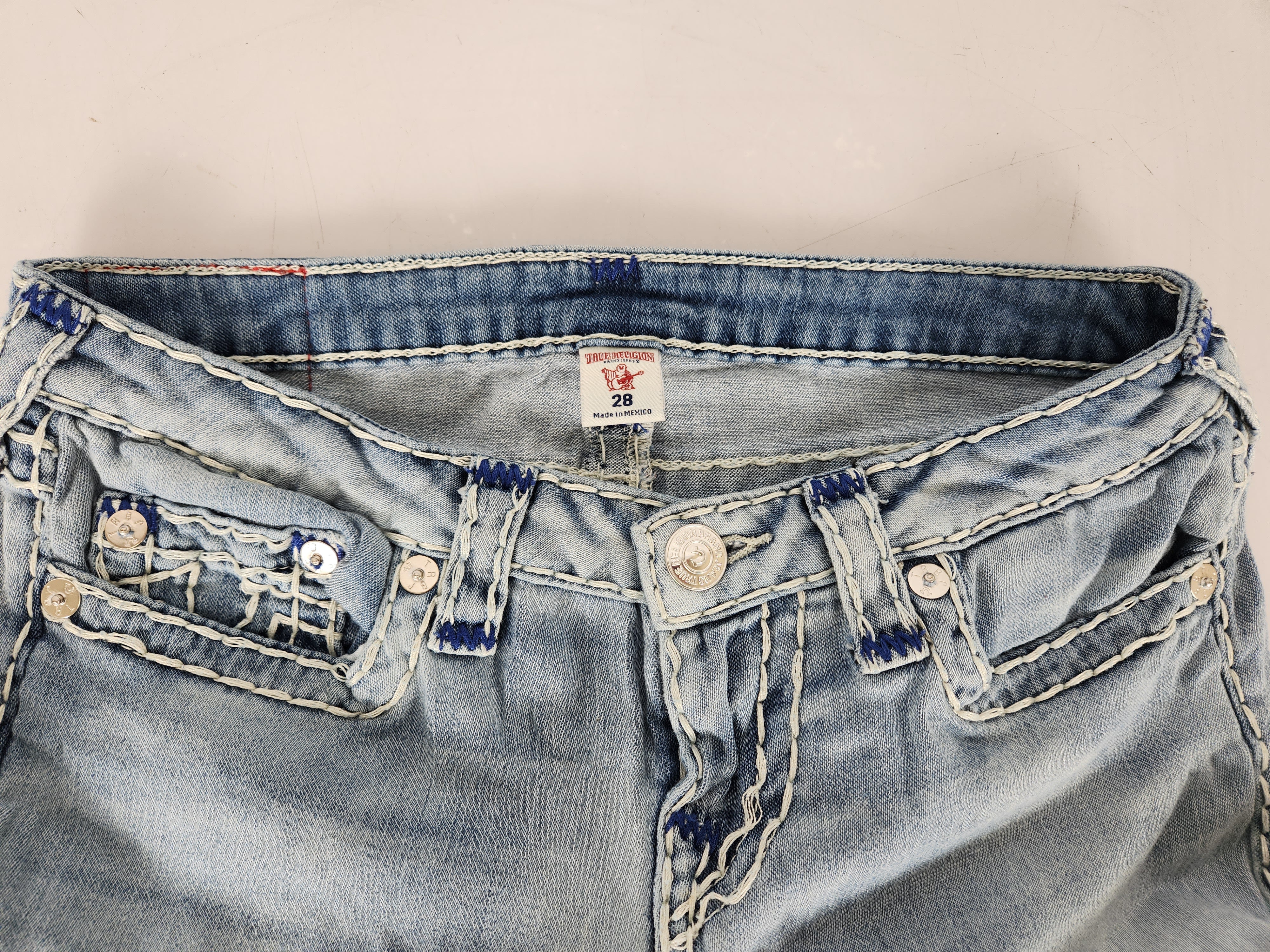 Shop True Religion Men Blue Ricky Straight Fit Non Stretchable Jeans Online  – Iconic India