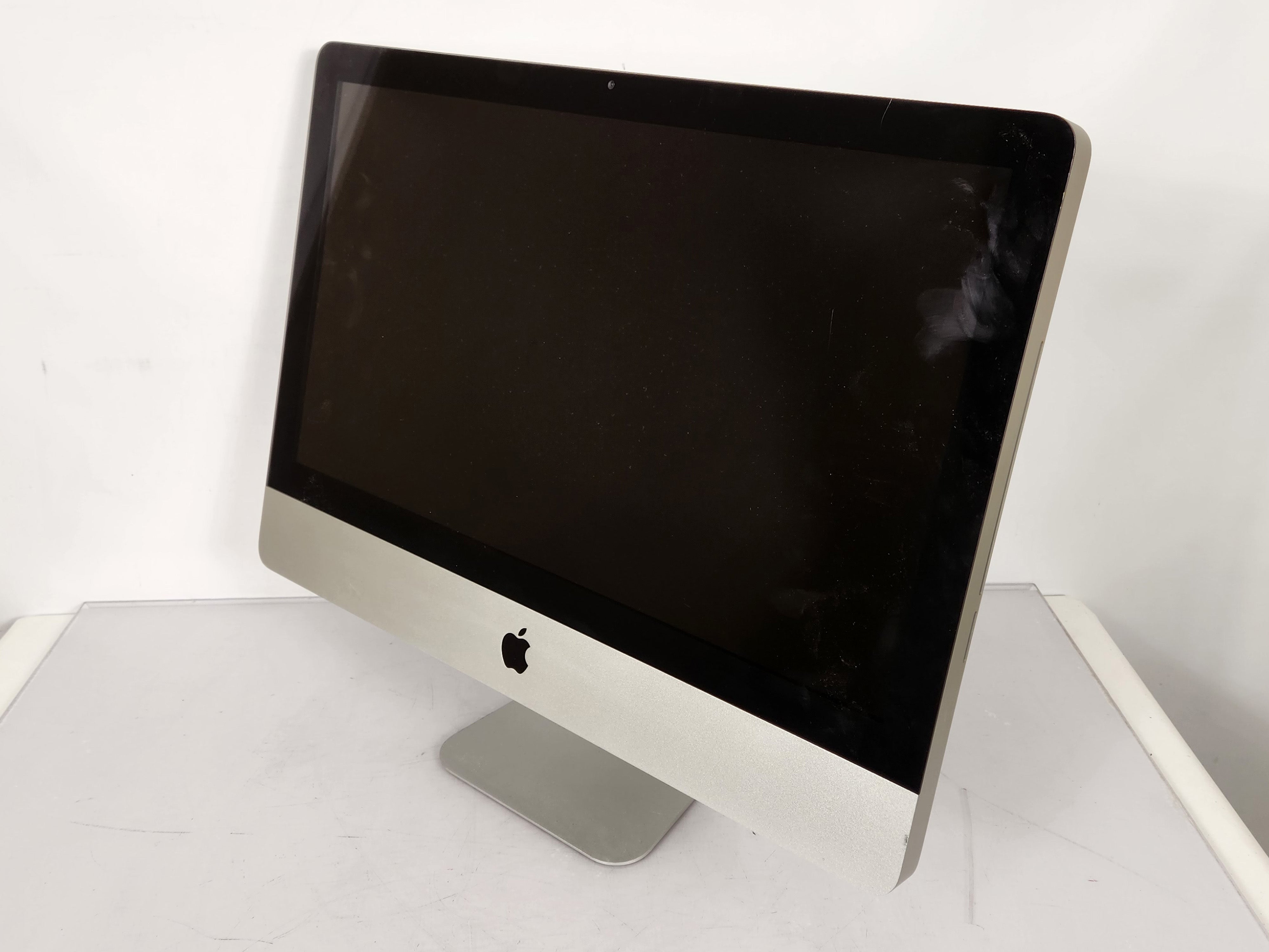 Apple iMac 2.5Ghz i5-2400S (Mid-2011) *No HDD/RAM*
