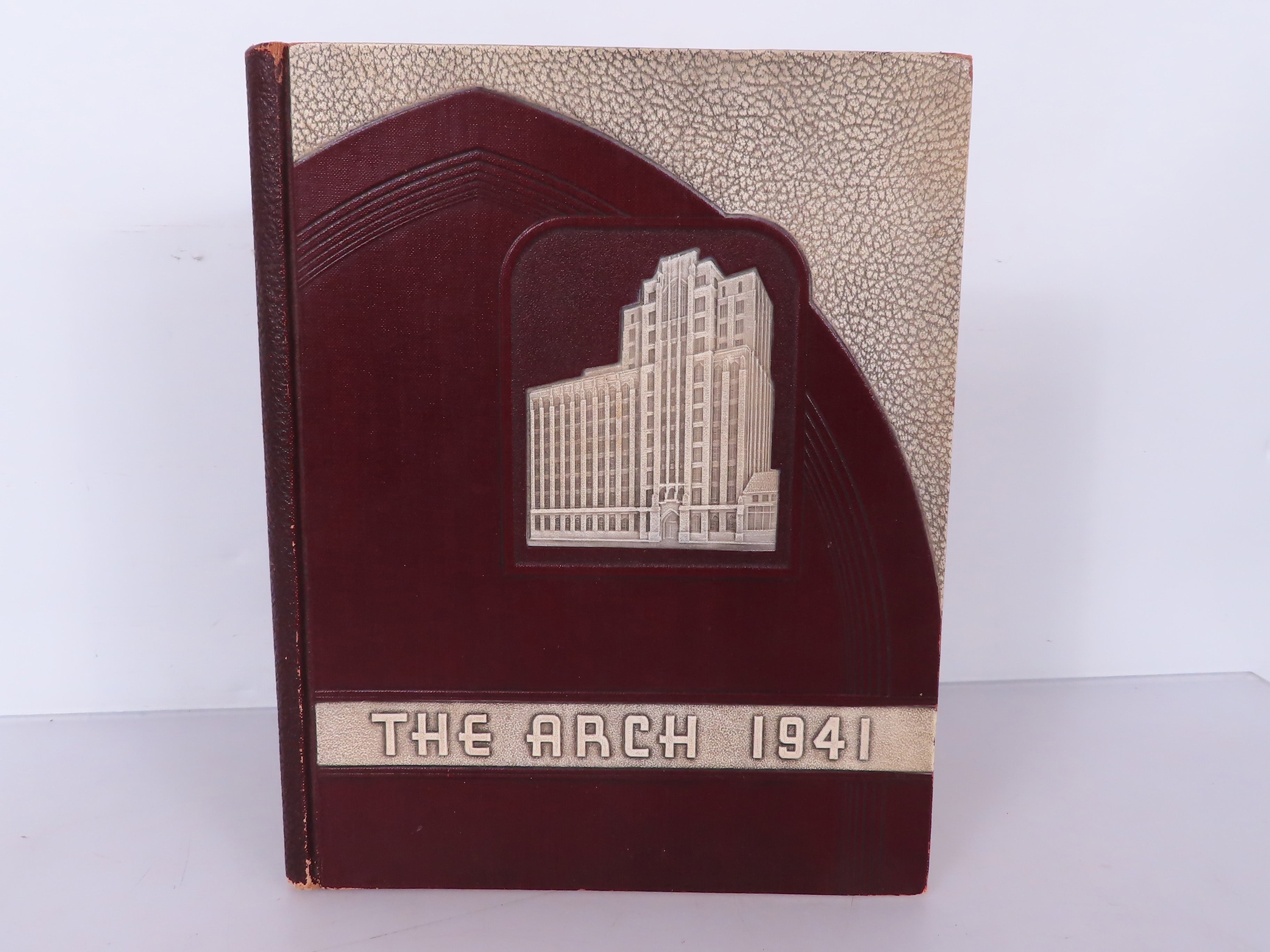 The Arch 1941 The Moody Bible Institute of Chicago Illinois