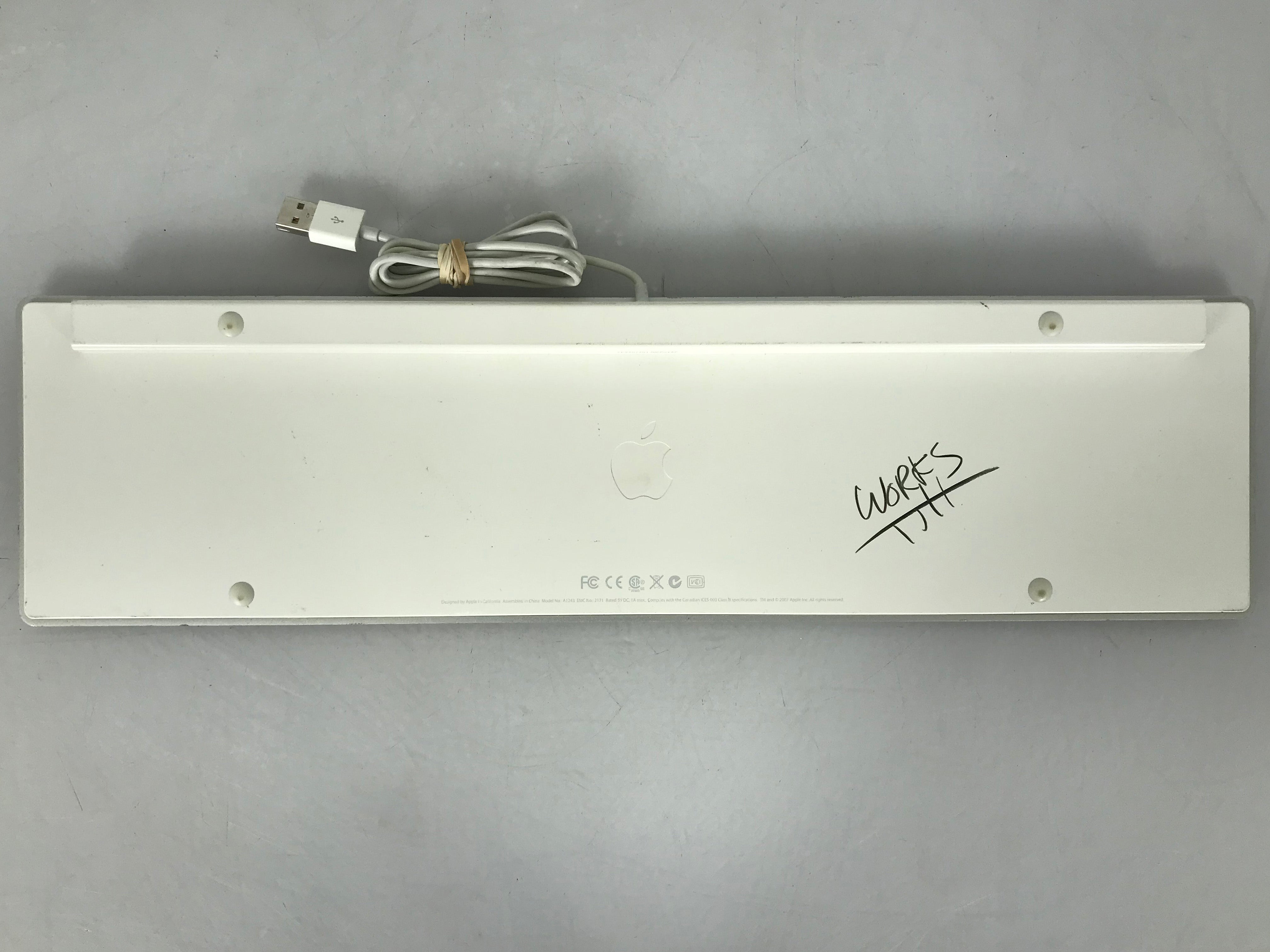 Apple A1243 Silver Wired USB Keyboard