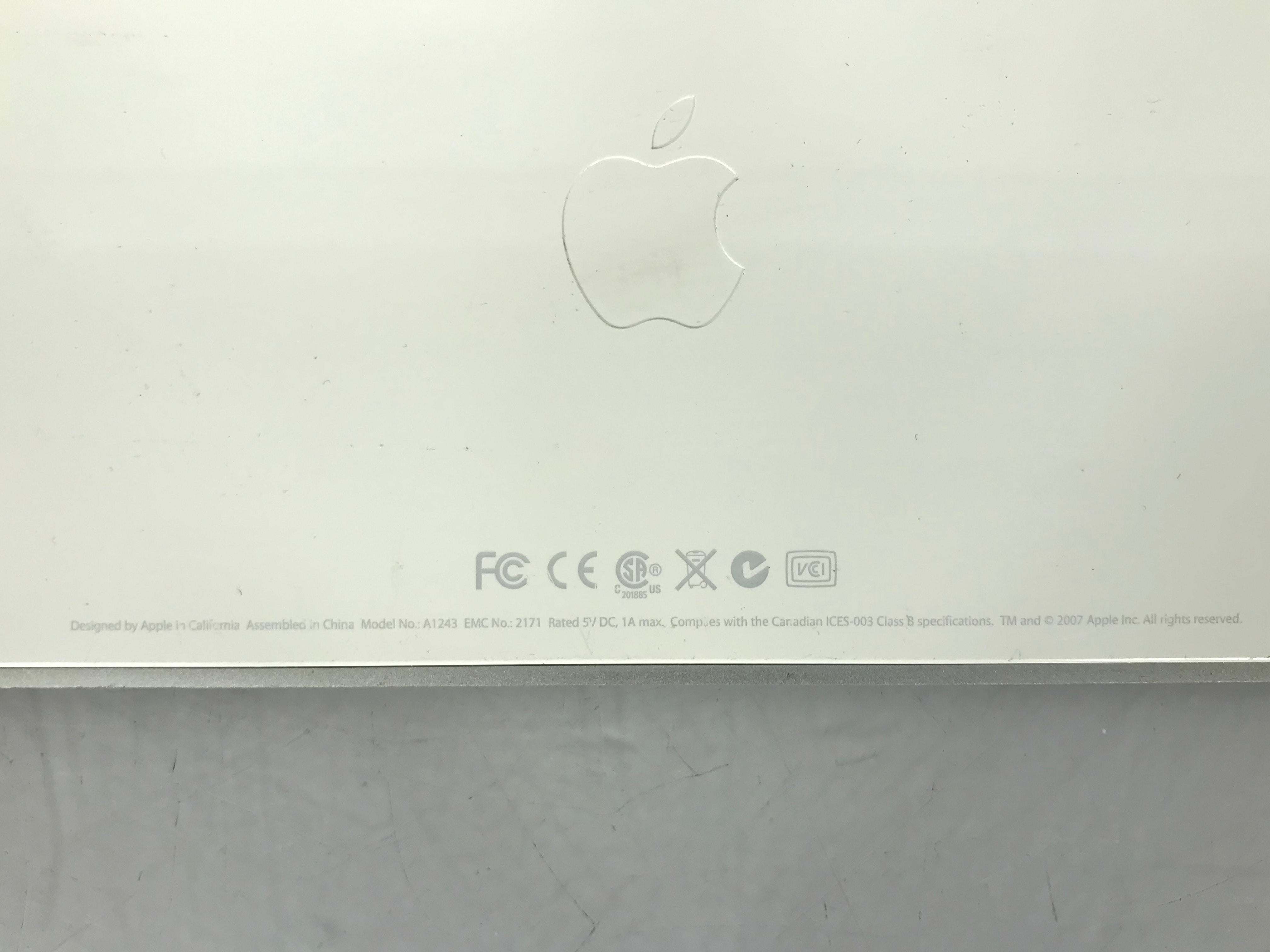 Apple A1243 Silver Wired USB Keyboard