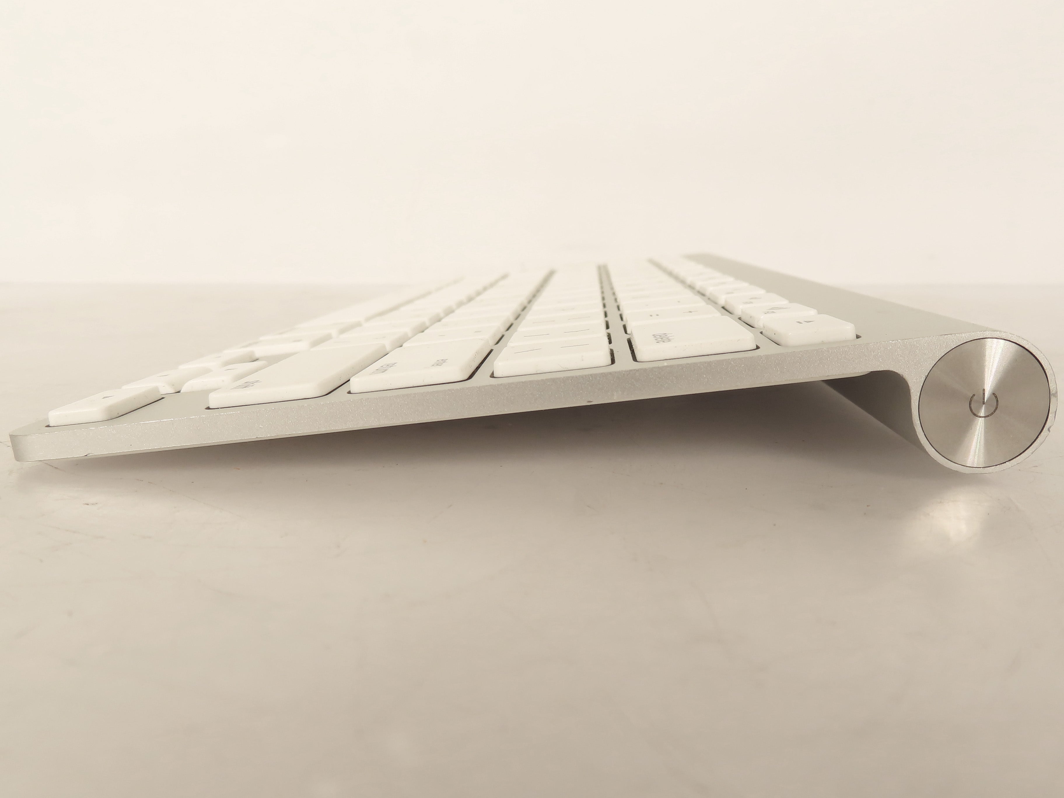 Apple A1314 Silver Wireless Keyboard