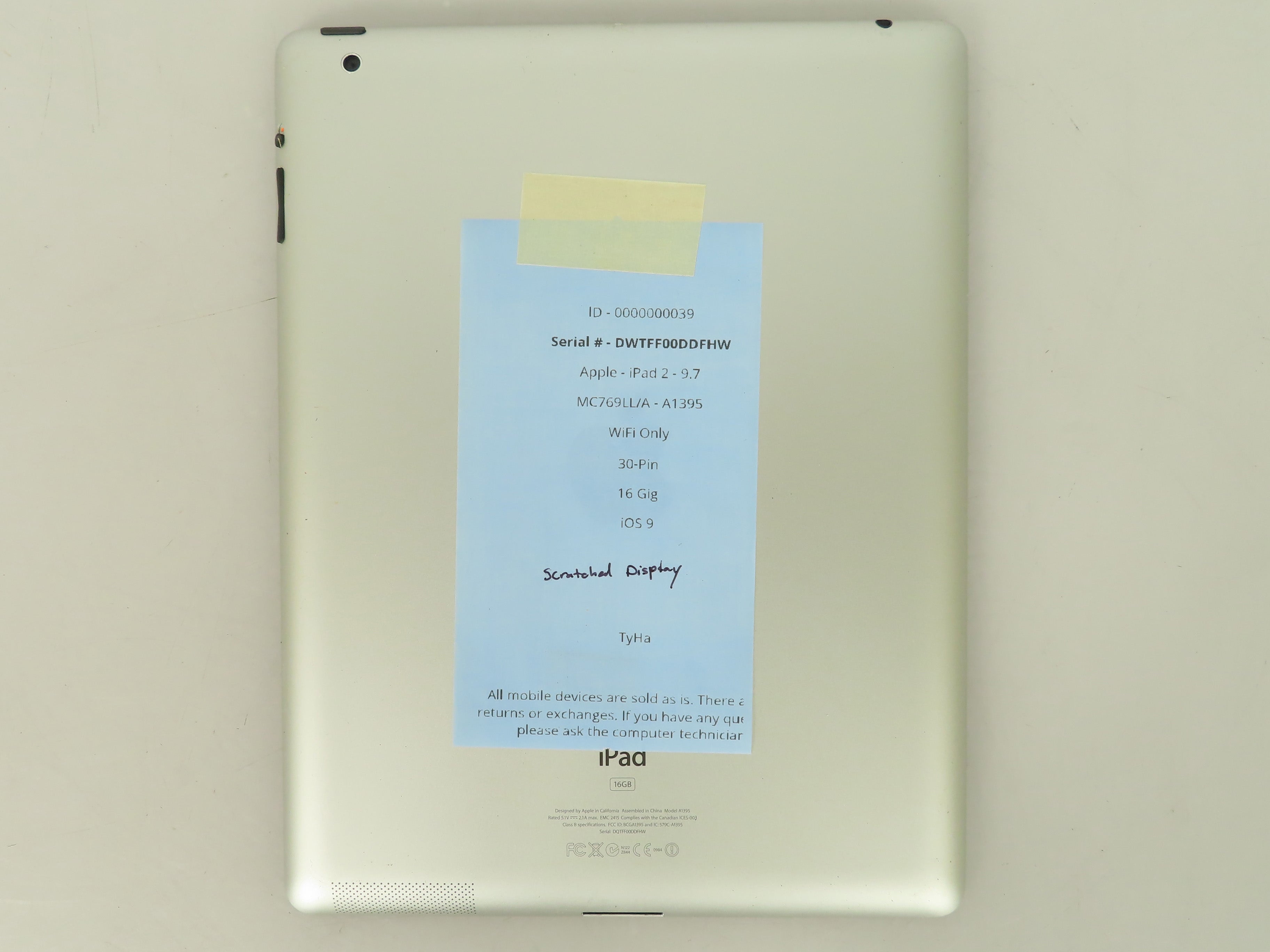 Apple iPad 2 16GB 9.7" Wifi Only Black A1395 *Scratched Display*