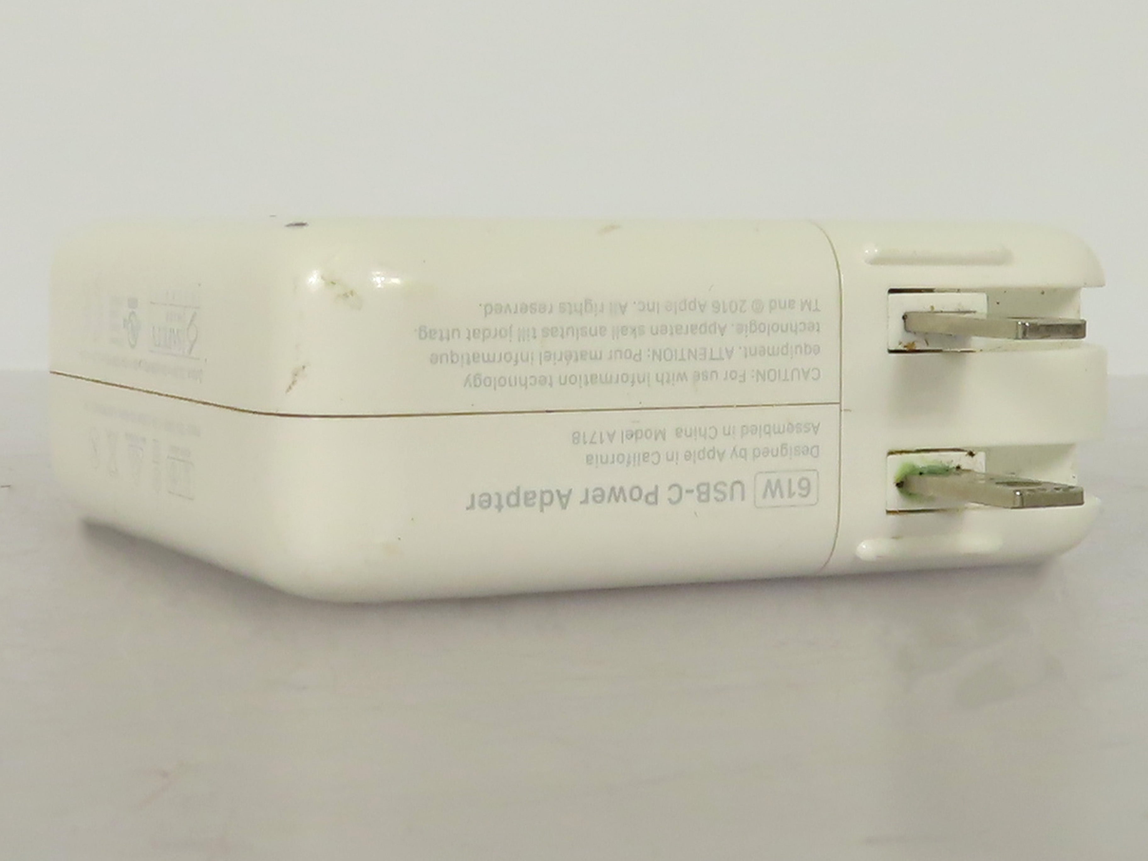 Apple Mac 61W 20.3V Power Adapter A1718